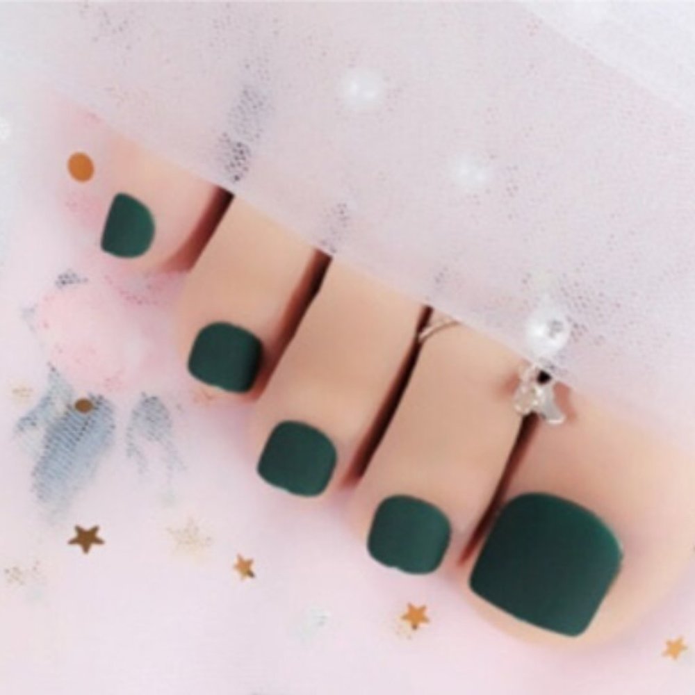 Green Accent False Toe Nails